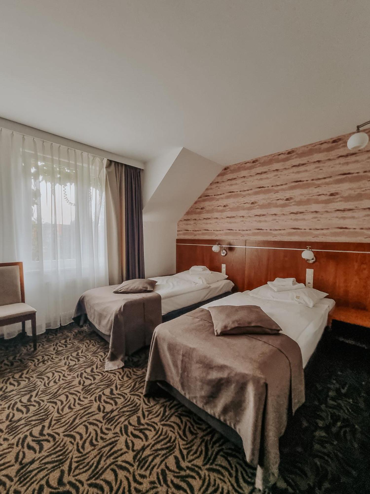 Hotel Azyl Kąty Wrocławskie Eksteriør billede