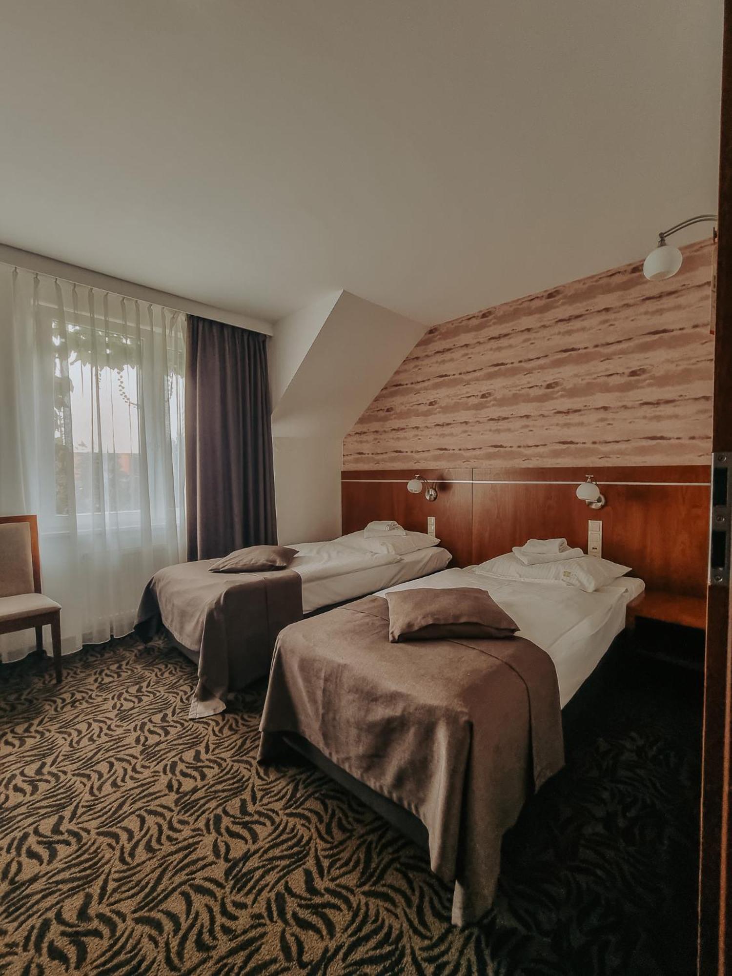 Hotel Azyl Kąty Wrocławskie Eksteriør billede